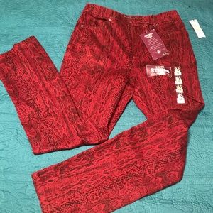 Women’s cranberry snakeskin pants by Gloria Vanderbilt (size 10)